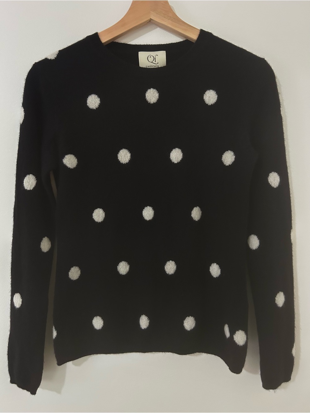 Qi 100% Cashmere Polka Dot Crewneck Sweater Black PM *Flawed